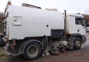 Johnston V800 Dual Sweeper